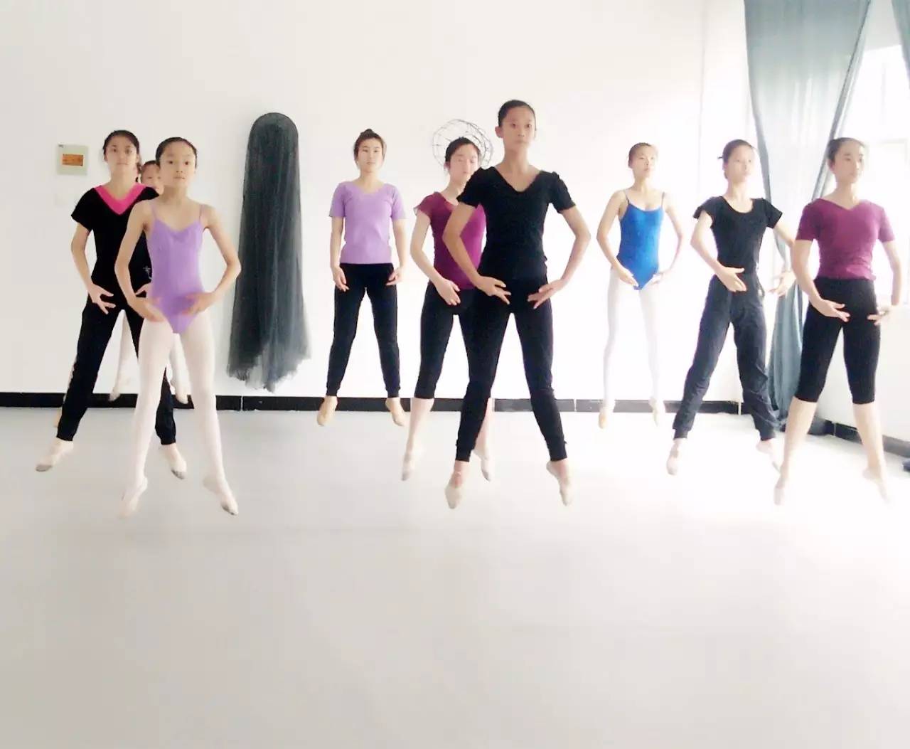 “韶舞华章”全国舞蹈美育成果区域展演圆满落幕(图1)