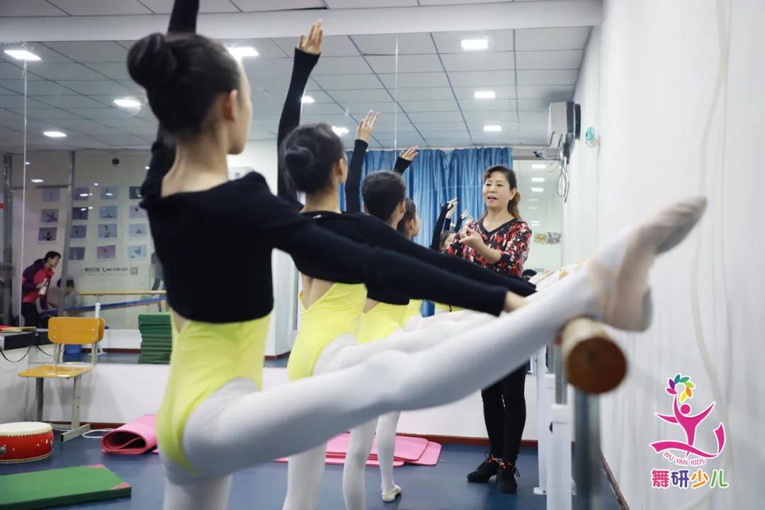 广元:安全种子播心田护航成长筑防线(图1)